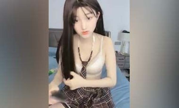 这男的也太爽了.和这么清纯的妹子做爱