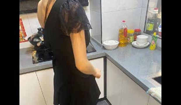 海角社区.厨房爆操兄弟老婆 高清