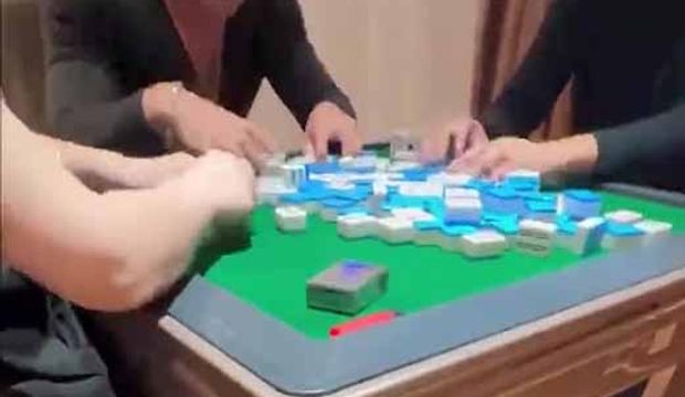 海角社区,带娇妻群P聚会 高清