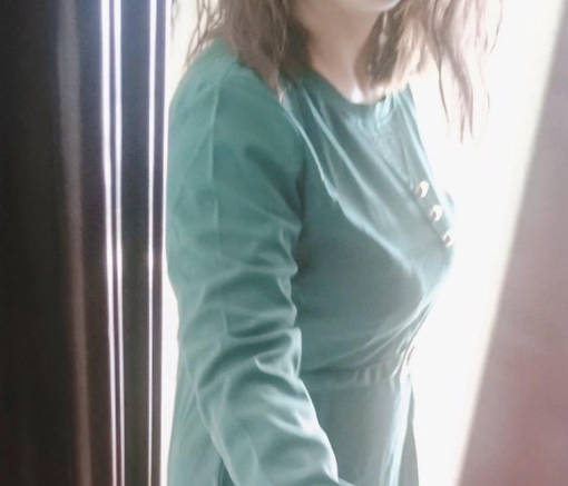 海角社区.丈母娘把我叫她家操完哭着让我滚 高清