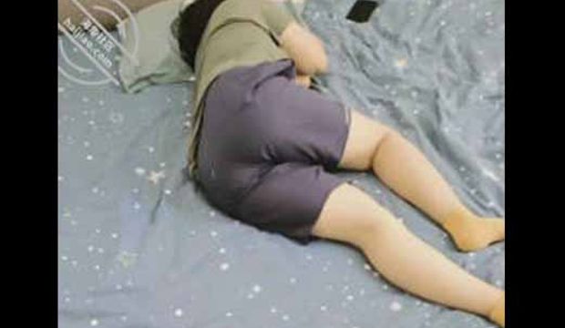 海角社区,我强奸内射了自己的亲生母亲 高清