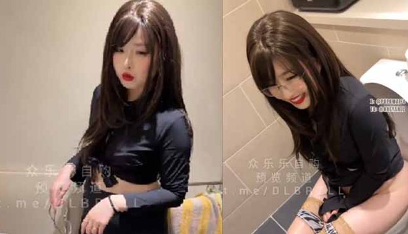 在厕所镜子前后入性感秘书打扮的小姨